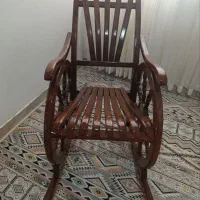 صندلی چوب گردوزیباجدیدب فروش میرسد|میز و صندلی غذاخوری|بم, |دیوار