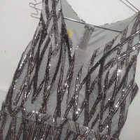 پیراهن مجلسی|لباس|میانه, |دیوار