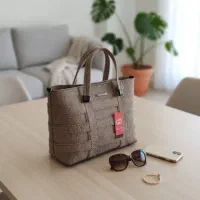 دوشی و زنانه|کیف، کفش، کمربند|مشهد, رده|دیوار