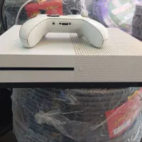 Xbox oneد s در حد دو سال خاموش بوده|کنسول، بازی ویدئویی و آنلاین|تهران, لاله زار|دیوار