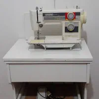 چرخ خیاطی۴۵۰۰ همراه با میز و صندلی۶۰۰