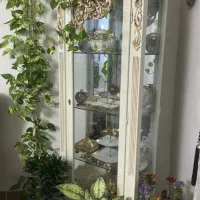 میز تلویزیون همراه با ویترین|میز تلویزیون|صومعهسرا, |دیوار