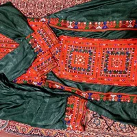 لباس دست دوز دمنی
