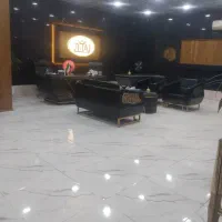 مغازه ۹۰ متری لوکیشن عالی