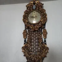 ساعت دیواری نگین دار  لاکی