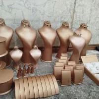 مانکن طلا خوش رنگ