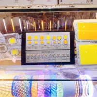 لامپ چراغ قوهUV یووی پروژکتور باتریLED SMD COB PCB