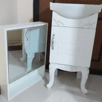 روشویی و آینه باکس