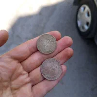 دوعددسکه قدیمی ده ریالی برای فروش نقره قدیم