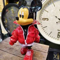 مجسمه سینی بدست|مجسمه، تندیس، ماکت|فردیس, فردیس|دیوار