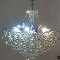 2 عدد لوستر کریستالی و فلزی تمیز