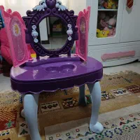میز آرایش کودک