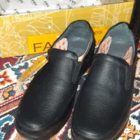 یک عدد کفش درجم