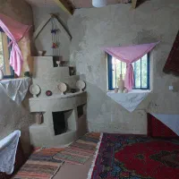 خانه باغ سنتی مهراد (۵۰۰متر به روستای ارتکند)|اجارهٔ کوتاه‌مدت ویلا و باغ|مشهد, طلاب|دیوار