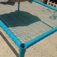 تخت فلزی حیاط قدیمی