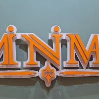 فروشنده خانم