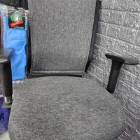 صندلی اداری جک دار