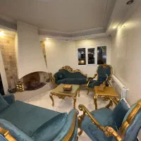 مبل استیل نو هراه با میز وسط و دو عدد میز عسلی