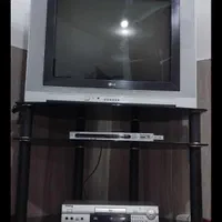 تلویزیون و میز ودستگاه سی دی همه باهم ۲میلیون