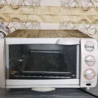 توستر در حد نو سالم وتمیز