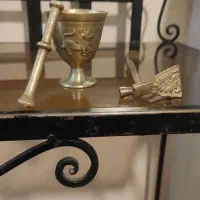 هاون وتبر برنزی وهاون بزرگ وسنگین|کلکسیون اشیاء عتیقه|اندیشه, اندیشه فاز ۴|دیوار