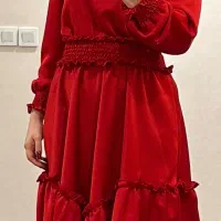 پیراهن قرمز یلدا