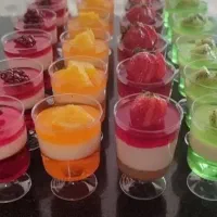 سفارش انواع ژله تک نفره و قالبی برای پذیرایی مراسم