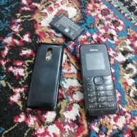 یک عدد گوشی نوکیا جنس قدیمی تمیز