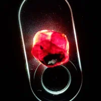 یاقوت برمه|جواهرات|همدان, |دیوار