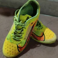 کفش سالنی (نایک)