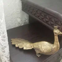 مجسمه برنجی طاووس