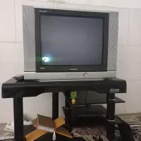 تلوزیون و میزتلوزیون