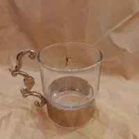 انگاره طلایی رنگ ثابت