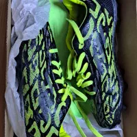 کتونی ورزشی استوک دار|تجهیزات ورزشی|رشت, معلم|دیوار