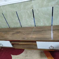 زیرتلویزون سالم نو بدون مشکل. ساعت دیوار شیک سالم