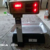 ترازو دیجیتال 30کیلویی نوزین صدر