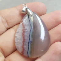 سنگ طبیعی آویز عقیق و کوارتز معاوضه هم میکنم