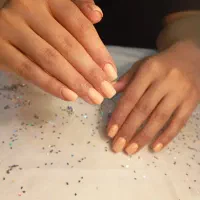 کاشت وترمیم ناخن رایگان|خدمات آرایشگری و زیبایی|تهران, افسریه شمالی|دیوار