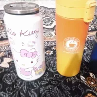 دو عدد تراول ماگ و یک ماگ بفروش میرسد