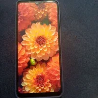 A12 ۶۴گیگ رم ۴ فقط گوشی موجود ه