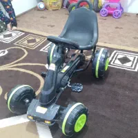 ماشین چهار چرخ