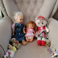 فروش عروسک‌های دست دوم