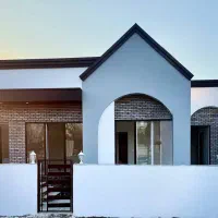 فلت-نزدیک-به-جاده-اصلی-130متر-زمین-با-سند