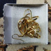 گشواره رنگ ثابت