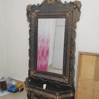 آینه‌ و کنسول