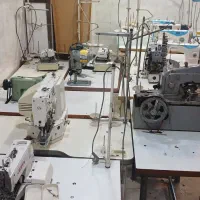 تعدادی چرخ خیاطی صنعتی