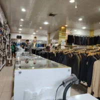فروشنده پوشاک مردانه