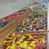 فروشنده خانم