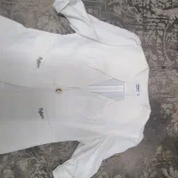 کت سفید و مجلسی