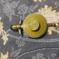 یک عدد رگلاتور گاز کپسول